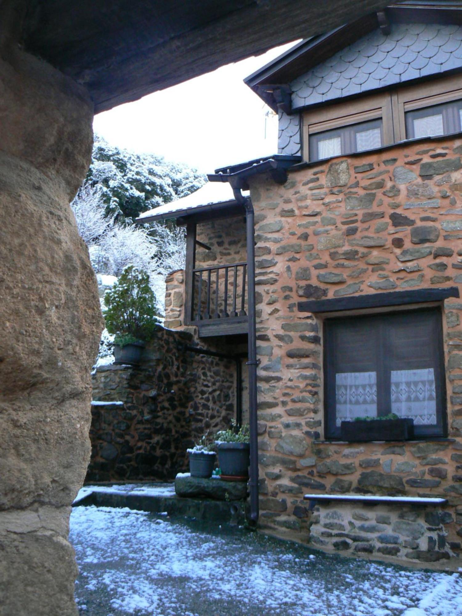 Casa De Turismo Rural Sardom2 Bembibre Kültér fotó
